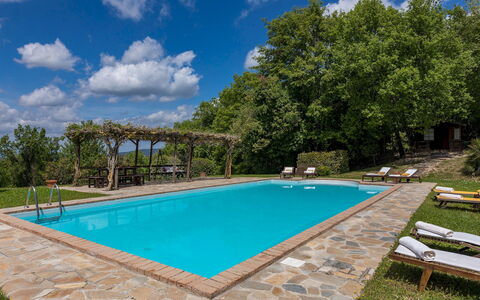 La Cerqua 8: Azul, Piscina, Mueble, Recurso, Mueble Para Exteriores, Sombra, Eco Hotel, Jardín, Inmuebles, Hacienda