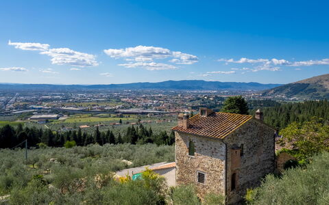Torre al Poggio 8: Colina, Paisaje, Área Rural, Pendiente, Cordillera, Hill Station, Chaparral, Pueblo De Montaña, Pueblo, Shrubland