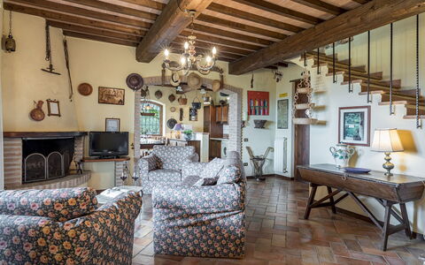 Villa Mila 6: Mueble, Pared, Diseño De Interiores, Madera, Piso, Techo, Silla, Sala, Sofá, Casa