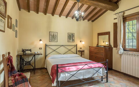 Villa Mila 6: Mueble, Diseño De Interiores, Piso, Cama, Techo, Habitación, Suelo, Habitación, Casa, Marco De La Cama