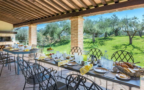 Le Residenze dei Potti 12: Mueble, Silla, Mueble Para Exteriores, Jardín, Inmuebles, Piscina, Paisajismo, Patio Interior, Hacienda, Yarda