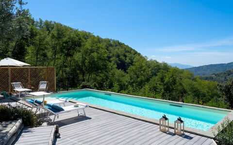 Villa Cristina 3: Piscina, Mueble Para Exteriores, Recurso, Eco Hotel, Ocio, Cordillera, Sunlounger, Sombra, Cubierta, Silla