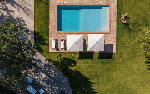 Casale Tavernelle 6: Piscina, Jardín, Mueble Para Exteriores, Césped, Sombra, Ocio, Recurso, Paisajismo, Patio Interior, Yarda