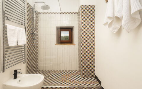 Casale Tavernelle 6: Piso, Suelo, Baño, Diseño De Interiores, Loseta, Arreglo De Tubería, Plomería, Techo, Baño