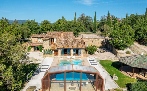 Il Romitoio 12: Árbol, Casa, Barrio Residencial, Casa, Inmuebles, Cabaña, Casa De Campo, Villa, Hacienda