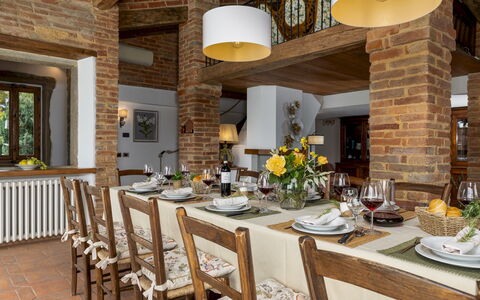 Il Romitoio 12: Mueble, Diseño De Interiores, Mesa, Silla, Madera, Techo, Comedor, Cocina Y Comedor Mesa, Habitación, Encendiendo