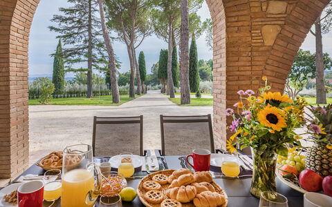 Villa Anna Elisa 8: Jardín, Paisajismo, Inmuebles, Hacienda, Sombra, Yarda, Parque, Villa, Mueble Para Exteriores, Pasarela