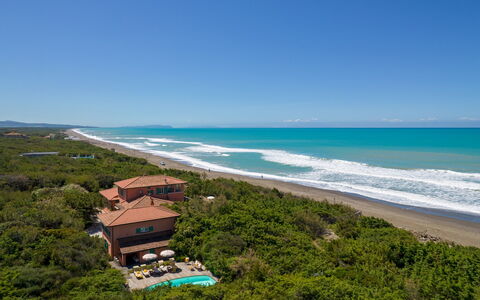 Villa Corallina 12: Piscina, Eco Hotel, Mueble Para Exteriores, Recurso, Zona Tropical, Ciudad De Vacaciones, Villa