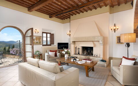 Guado al Sole 26+4: Mueble, Diseño De Interiores, Pared, Piso, Silla, Mesa, Sofá, Suelo, Casa, Sala