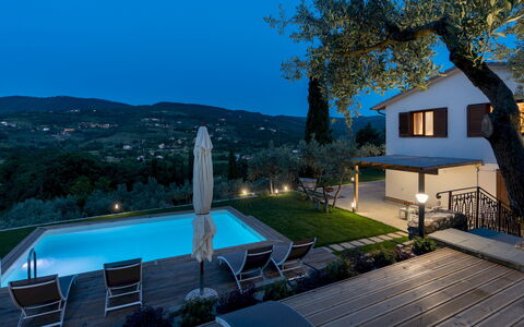 Terrazza sulla Valle 4+2: Piscina, Barrio Residencial, Recurso, Casa, Eco Hotel, Inmuebles, Mueble Para Exteriores, Villa, Balcón, Hacienda