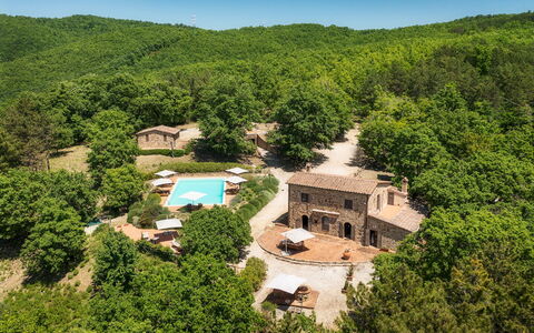 Podere Santa Croce 10: Paisaje, Inmuebles, Área Rural, Recurso, Cabaña, Hacienda, Jardín, Casa De Campo, Eco Hotel, Paisajismo