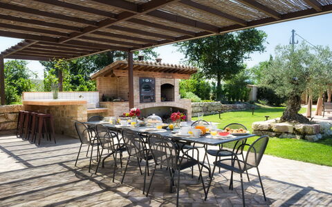 Villa Flaminia 8+2 -: Mueble, Mesa, Mueble Para Exteriores, Jardín, Silla, Mesa Al Aire Libre, Patio Interior, Patio, Losa, Sombra