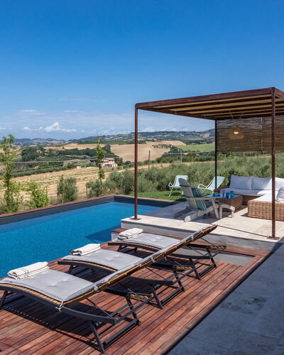 Casale the Place 6+2: Azul, Piscina, Material Compuesto, Mueble Para Exteriores, Sunlounger, Inmuebles, Silla, Diseño, Madera Dura, Villa