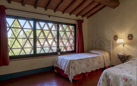 Gli Spilocchi 16: Pared, Mueble, Diseño De Interiores, Piso, Habitación, Cama, Suelo, Casa, Lecho, Sábana