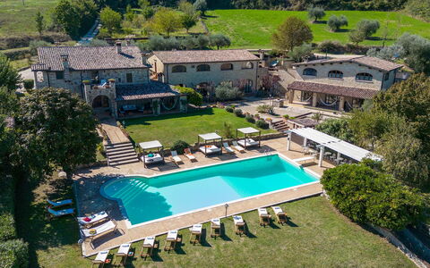 Residenza Collefiorito 26: Recurso, Inmuebles, Ocio, Piscina, Paraguas, Hacienda, Villa, Casa De Campo, Hotel, Mansión