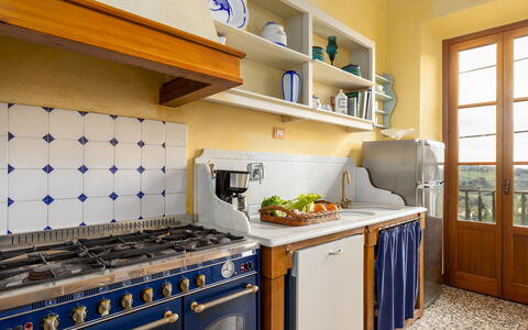 Villa Treggiaia 12+2: Cocina, Electrodoméstico, Estufa De Cocina, Diseño De Interiores, Aparato De Cocina, Casa, Estufa De Gas, Estufa, Estufa, Mostrador