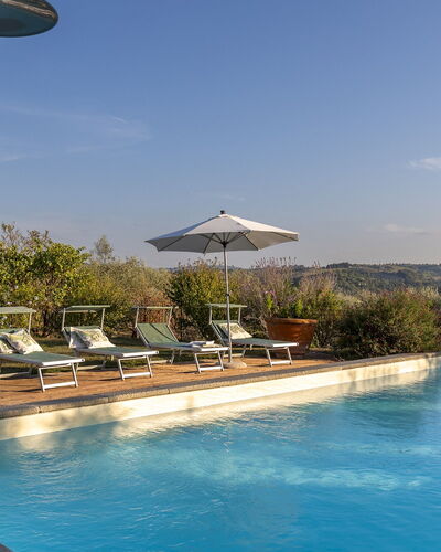 Villa Treggiaia 12+2: Piscina, Recurso, Eco Hotel, Inmuebles, Villa, Mueble Para Exteriores, Hacienda, Sunlounger, Hotel, Paisajismo