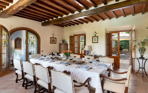 Casa Paggetti 8: Mueble, Diseño De Interiores, Mesa, Madera, Piso, Silla, Casa, Cocina Y Comedor Mesa, Comedor, Habitación