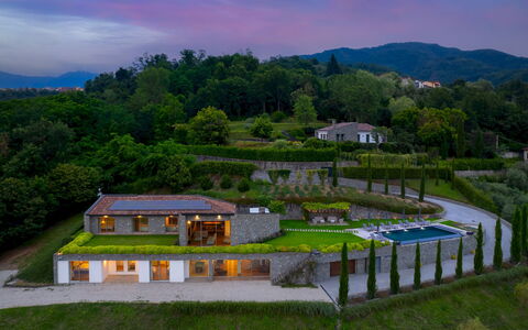 Villa Krisztina 10: Paisaje, Inmuebles, Jardín, Cabaña, Eco Hotel, Paisajismo, Hill Station, Piscina, Recurso, Villa