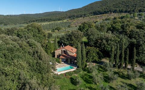 La Nula 4: Casa, Casa, Paisaje, Cabaña, Techo, Inmuebles, Área Rural, Hill Station, Casa De Campo, Pueblo