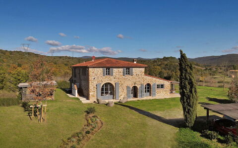 Casa la Pratellaccia 6+2: Hierba, Casa, Casa De Campo, Área Rural, Cabaña, Casa, Inmuebles, Jardín, Césped, Villa