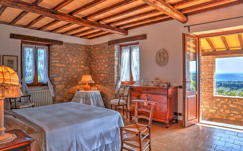 Casale Tre Cipressi 10: Pared, Mueble, Casa, Casa, Habitación, Cama, Linos, Marco De La Cama, Lecho, Villa