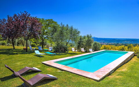 Casale Tre Cipressi 10: Azul, Piscina, Jardín, Prado, Césped, Paisajismo, Inmuebles, Casa De Campo, Hacienda, Patio Interior