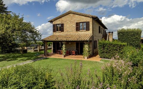 Podere Gellino 14: Casa, Arbusto, Cabaña, Casa, Área Rural, Casa De Campo, Jardín, Inmuebles, Césped
