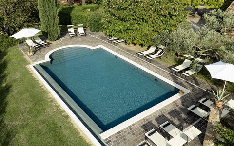 Podere Gellino 14: Piscina, Agua, Mueble Para Exteriores, Recurso, Thermae, Material Compuesto, Sunlounger, Fuente De Agua, Eco Hotel, Sombra