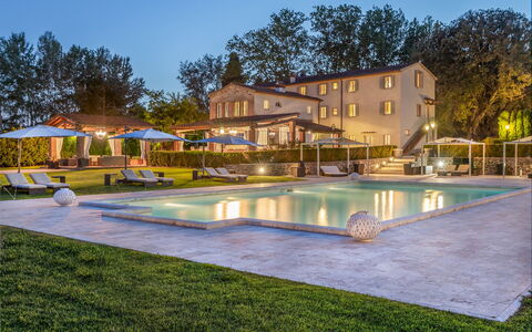 Villa Ginevra 12: Piscina, Recurso, Inmuebles, Mueble Para Exteriores, Villa, Ocio, Hotel, Thermae, Eco Hotel, Jardín