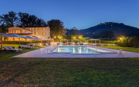 Villa Ginevra 12: Piscina, Recurso, Thermae, Mueble Para Exteriores, Inmuebles, Hotel, Paisajismo, Ciudad De Vacaciones, Sunlounger, Villa