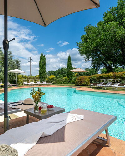 Podere Sant'Eugenio 14: Piscina, Recurso, Mueble Para Exteriores, Jardín, Eco Hotel, Sunlounger, Thermae, Mesa Al Aire Libre, Paisajismo, Patio