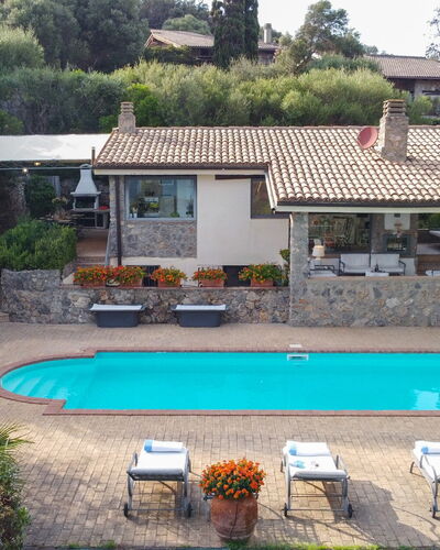 Villa Althaea 6: Piscina, Recurso, Thermae, Mueble Para Exteriores, Eco Hotel, Fuente De Agua, Hacienda, Villa, Sunlounger, Inmuebles