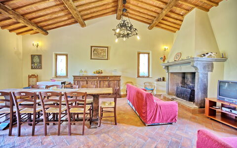 Poggio Conca: Habitación, Propiedad, Edificio, Mueble, Diseño De Interiores, Techo, Casa, Suelo, Bienes Raíces, Inmuebles