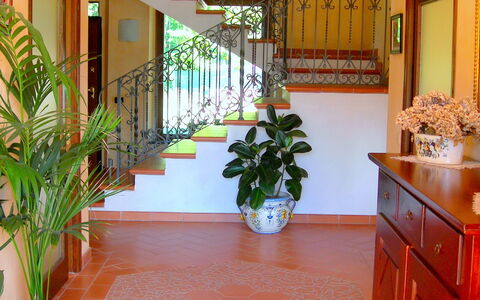 Villa Saida: Propiedad, Suelo, Habitación, Edificio, Planta De Casa, Vestíbulo, Diseño De Interiores, Loseta, Bienes Raíces, Piso