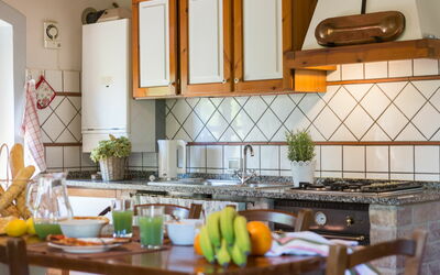 Montelopio 4: Habitación, Cocina, Mueble, Mostrador, Diseño De Interiores, Propiedad, Edificio, Casa, Casa, Mesa