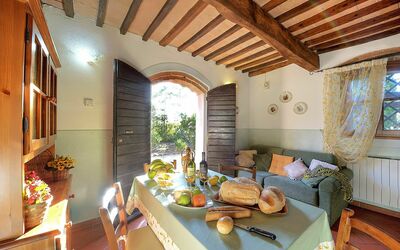 Montelopio 2: Propiedad, Habitación, Edificio, Diseño De Interiores, Bienes Raíces, Casa, Techo, Sala, Mueble, Villa