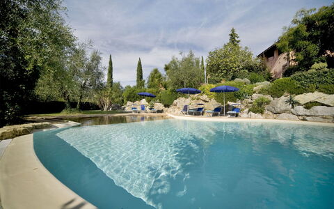 Le Rondini: Piscina, Propiedad, Agua, Ocio, Vacaciones, Bienes Raíces, Recurso, Casa, Ciudad De Vacaciones, Inmuebles