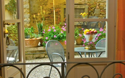 Santo Agostino: Vaso, Hierro, Arquitectura, Ventana, Puerta, Planta, Casa, Habitación, Diseño De Interiores, Edificio