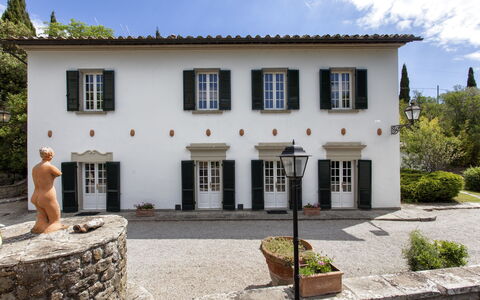 Vittoria: Propiedad, Casa, Edificio, Casa, Inmuebles, Bienes Raíces, Mansión, Fachada, Villa, Arquitectura