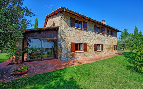 Casale Giulio: Propiedad, Casa, Casa, Bienes Raíces, Edificio, Inmuebles, Arquitectura, Cielo, Barrio Residencial, Casa De Campo
