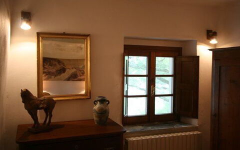 Panzalla: Habitación, Propiedad, Diseño De Interiores, Casa, Mueble, Edificio, Ventana, Madera Dura, Arquitectura, Madera