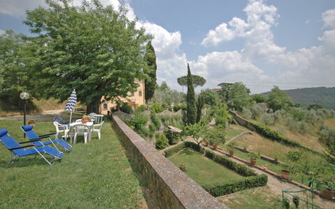 Le Vasche: Árbol, Hill Station, Cielo, Área Rural, Paisaje, El Terreno Del Lote, Pueblo, Cabaña, Jardín, Colina