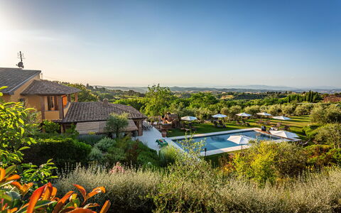 Villa Amadeo: Ocio, Inmuebles, Recreación, Eco Hotel, Recurso, Paisajismo, Jardín, Vacaciones, Paraguas, Ciudad De Vacaciones