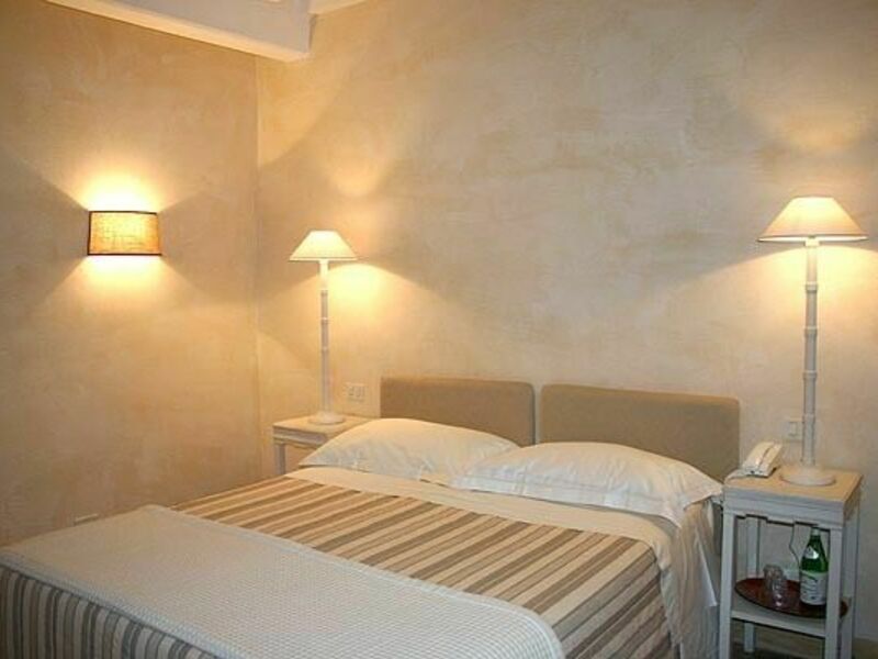 Alojamiento:&nbsp;La Romantica