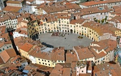 Anfiteatro - Lucca, Toscana, Italia
