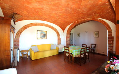 Aliseo: Habitación, Propiedad, Edificio, Arco, Mueble, Bienes Raíces, Diseño De Interiores, Arquitectura, Casa, Hacienda