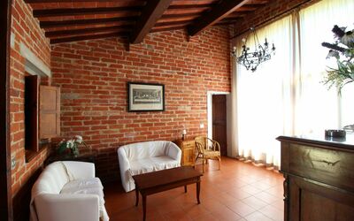 Il Libeccio: Habitación, Propiedad, Edificio, Diseño De Interiores, Mueble, Pared, Sala, Casa, Suelo, Techo