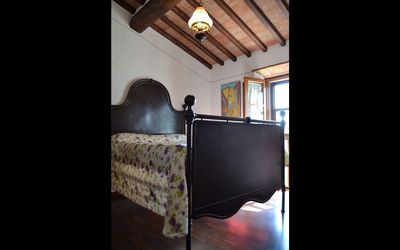 La Turata: Propiedad, Habitación, Mueble, Edificio, Diseño De Interiores, Casa, Arquitectura, Bienes Raíces, Casa, Desván