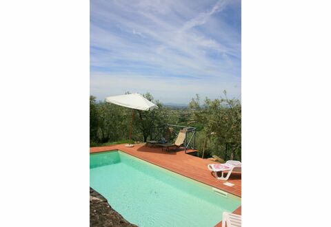 San Eusebio: Agua, Nube, Cielo, Planta, Edificio, Piscina, Mueble Para Exteriores, Sombra, Rectángulo, Árbol